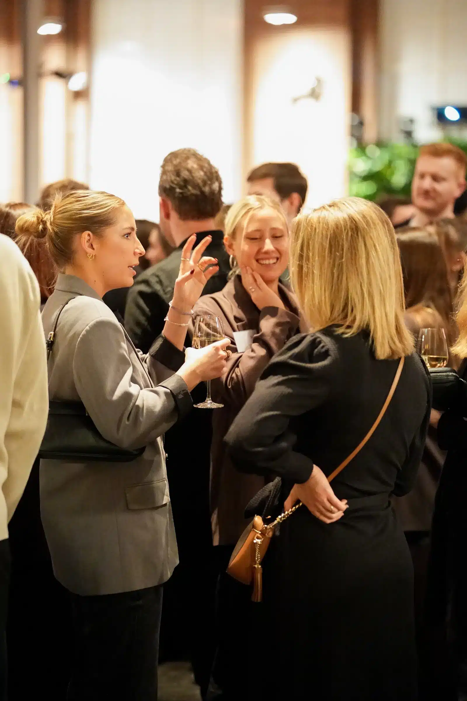 Remazing Nova - Full-Service Marktplatz Agentur - Teil der Remazing Group - SNOCKSULTING zu Remazing Nova